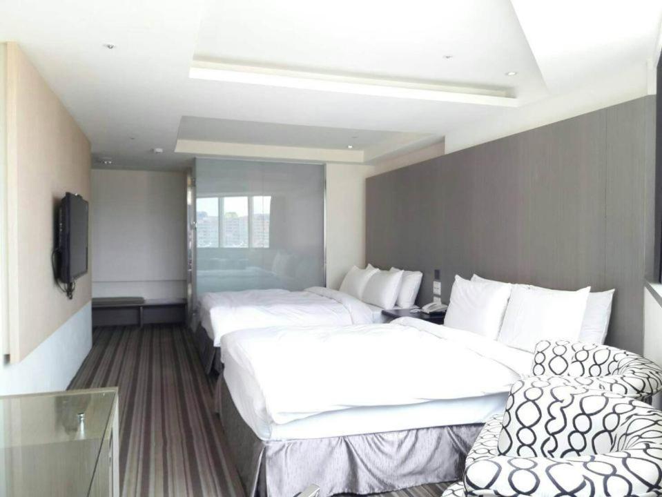 De Reve Express Hotel Chiayi Exterior foto