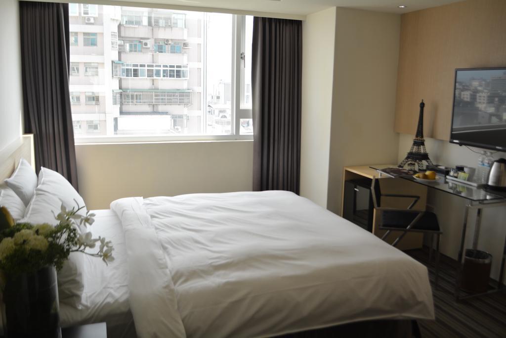 De Reve Express Hotel Chiayi Exterior foto